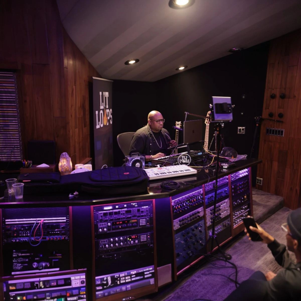 Lit Loops gallery 24